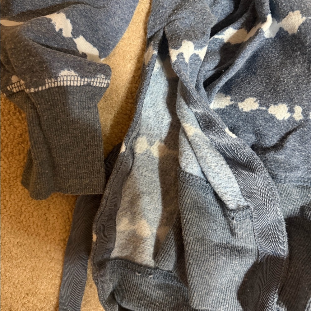 Secret Treasures Women’s Lounge Set - Picture 2 of 5